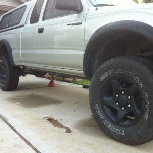 2.5" lift and painted rims