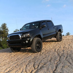 05 Toyota Tacoma fuel hostage 17x9 general tire at2