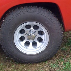 a 285/75/r16 will fit on a 10 inch wide wheel it just looks like crap