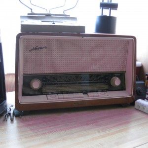 1961 Korting Delmonico Novum tube table radio.