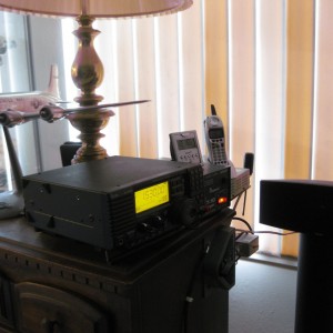 2008 Icom IC-R75 HF comms Receiver