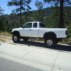 2000 toyota tacoma