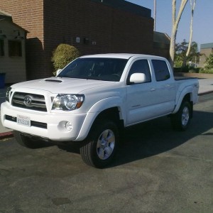 2010 White Double Cab Tacoma