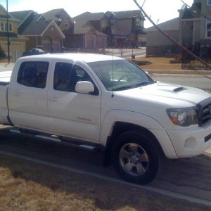 09 Tacoma TRD 4X4 LB b