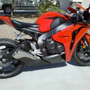 cbr1000