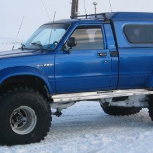 4x4-snow-and-ice-toyota-hilux