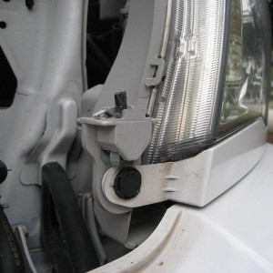 Head_light_install_003