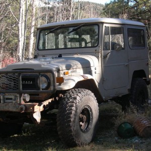J_1_W_Landcruiser