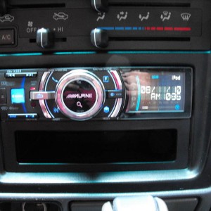 Alpine iDA-X303