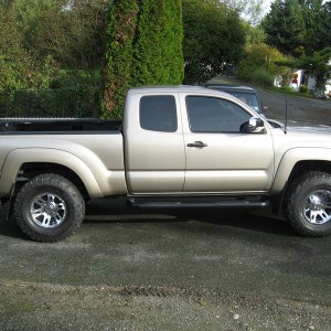 2005 tacoma access cab 4x4 SR5