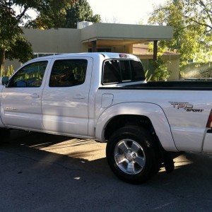 2011 White Tacoma PreRunner TRD Sport