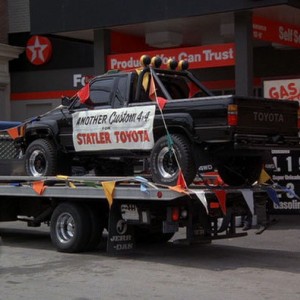 back_to_the_future_toyota_truck_1