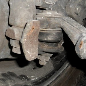 ball_joints_and_headlights_fail_003