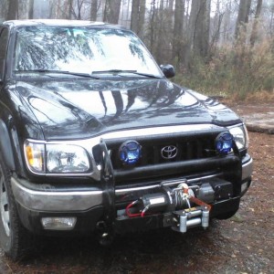 1st gen prerunner with push bar winch and off road lights