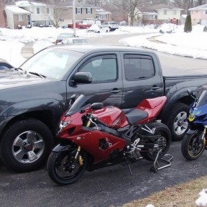 2011 Tacoma, 04 GSXR 750 (r) 05 GSXR 600 (b)