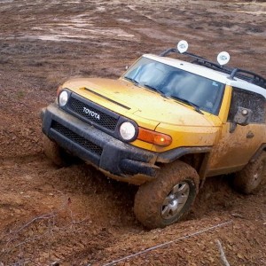 went muddin in an Fj. So awesome!