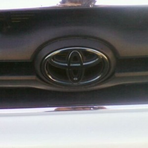 Blacked out the toyota symbol today, grille is next