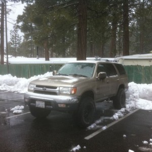 It's first snow <3