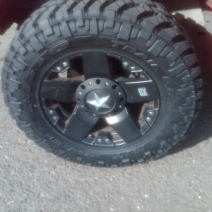 Mmmm new tiresss :)