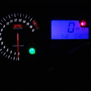 600
