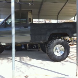 Installed 3" springs and Trail Gear Shackles. Front lift next!