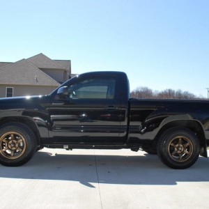 Black 5 Lug Taco