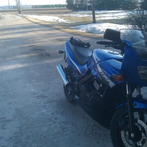 First time out this year and yes that's snow out on the yard.