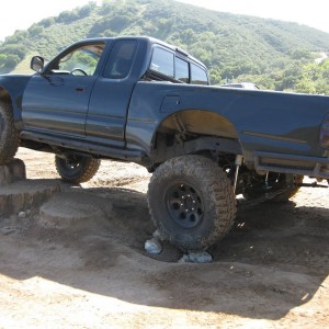 Hollister_4-16_1_