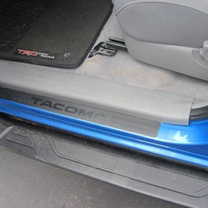 03-Driver's door sill