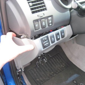 12-Lower dash pull straight out