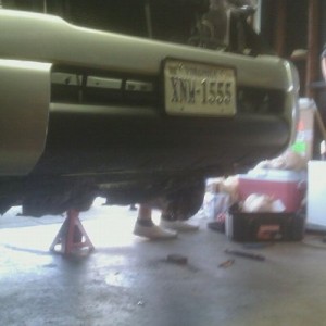 Installing my lift!! thanks Jerez, Aaron, ray and Andre :)