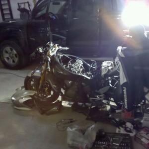 Putting power commander on my 05 Kawasaki ZX6R....