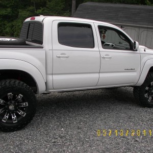 Lifted White Taco