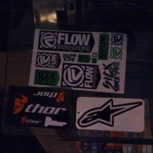 the FLOW is a set and so is the thor. may put one of the smaler ones on?? a