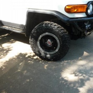 Nitto Trail Grappler 285 70 16 on beadlock