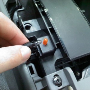 SWEEETT! just pulled the orang vover off. :D soo happy. -ZachDavis