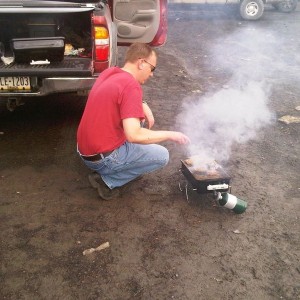 JDMCQ cooks lunch on the trail! :drool: