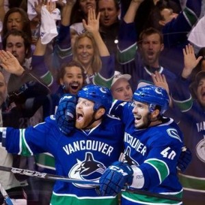 canucks1x-large