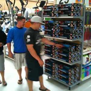Ray and Eddie checking out the shake weights.
