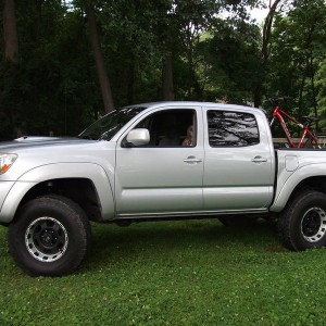 2005 Toyota Double Cab 2nd generation