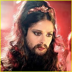 salma-hayek-beard-cirque-du-freak