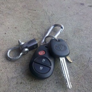 Found a little shackle at work, had to make a mini hitch mount for it! Haha