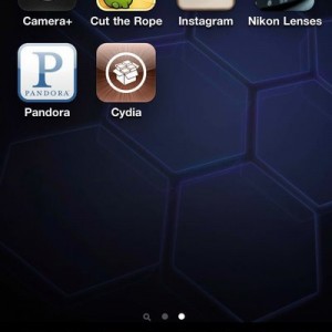 Haven't even had my new iPhone for 3 hours and i already jailbroke it 