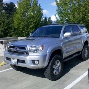 Nice lifted SportEdition with leather and FJ wheels