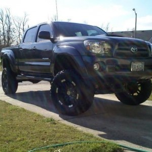 09 Toyota Tacoma 6" Pro Comp lift