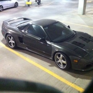 Random wide-body NSX :cool: