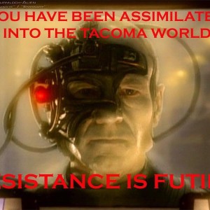 Jean-Luc-Picard-as-Locutus-of-Borg-jean-luc-picard-10587126-800-600_copy