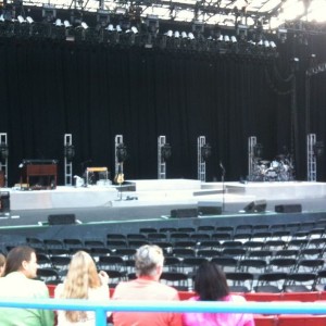 Seats for Blake Shelton.