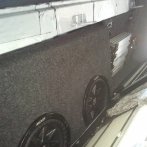 amp and cap wall
