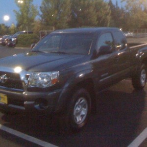 2011 Magnetic Gray Metallic 4 cylinder 4WD SR5